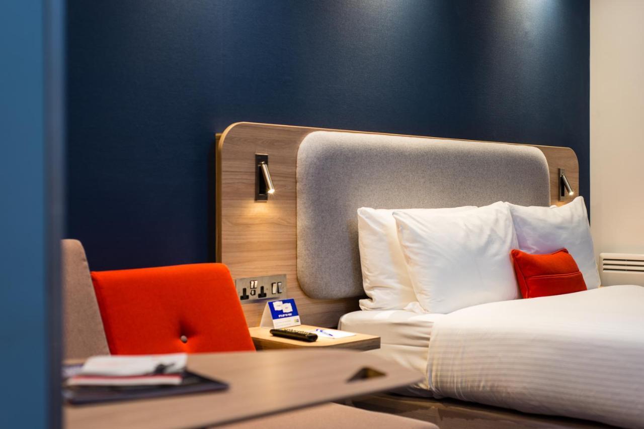 Holiday Inn Express Strathclyde Park M74, Jct 5 By Ihg Motherwell Zewnętrze zdjęcie